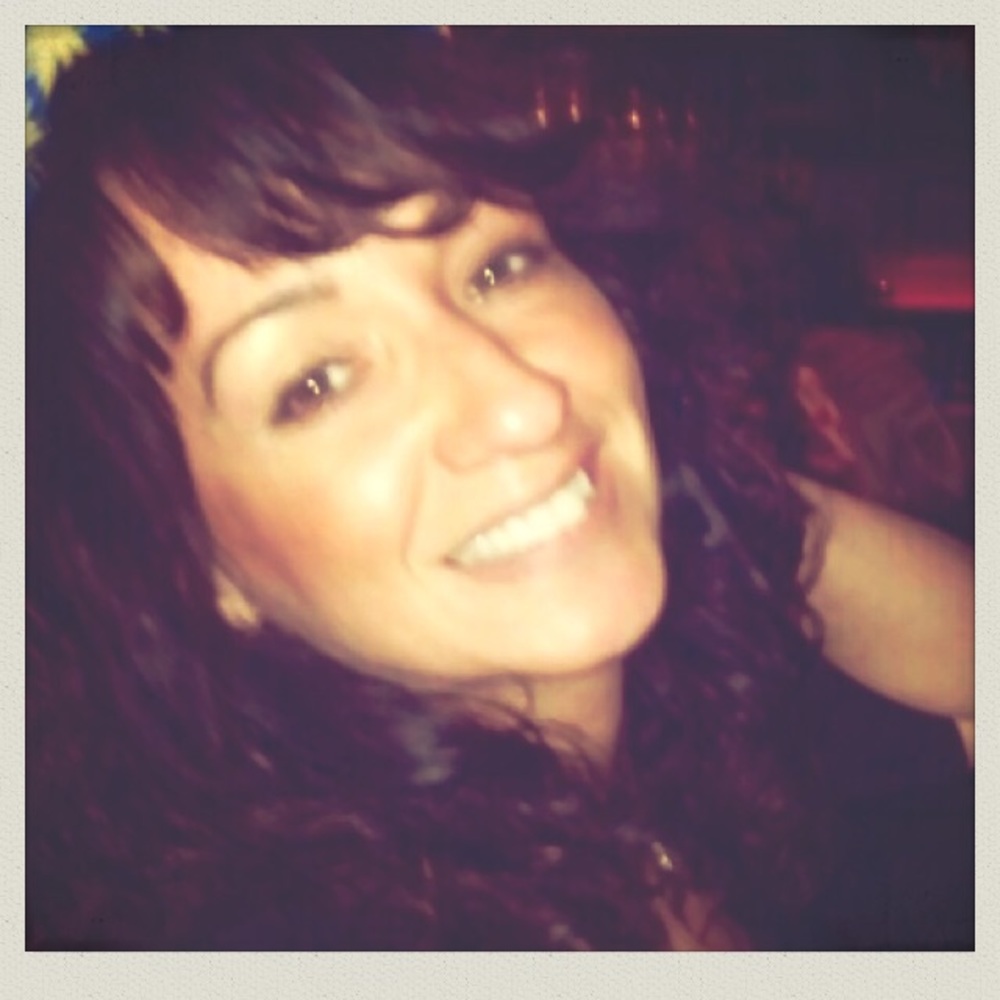 Meet your Posher, Yolanda